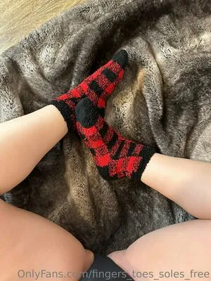 fingers_toes_soles_free