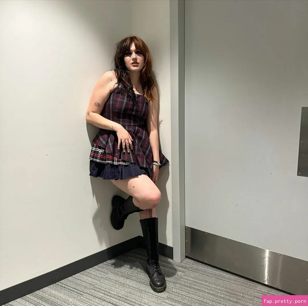 Gayle - Photo #31