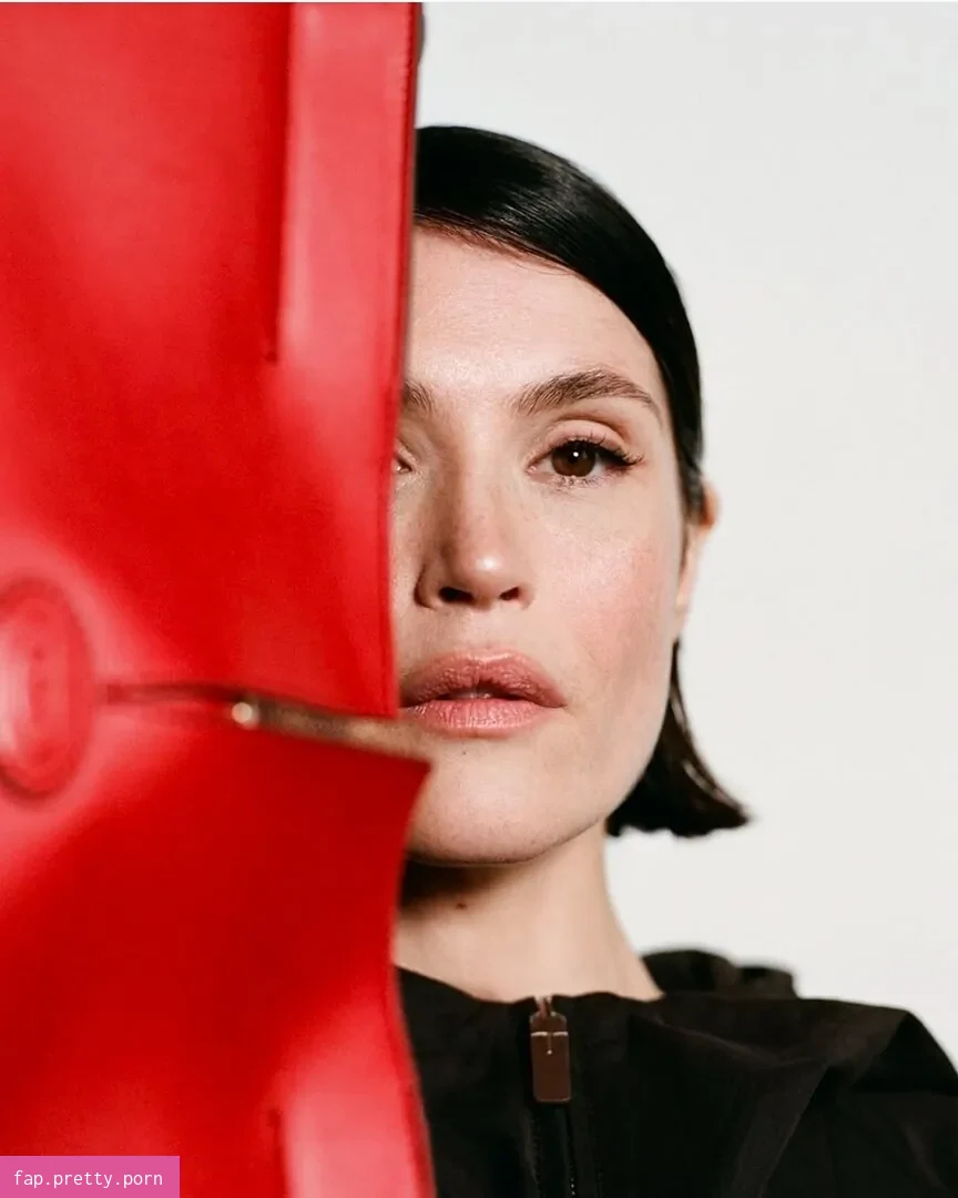 Gemma Arterton - Photo #30