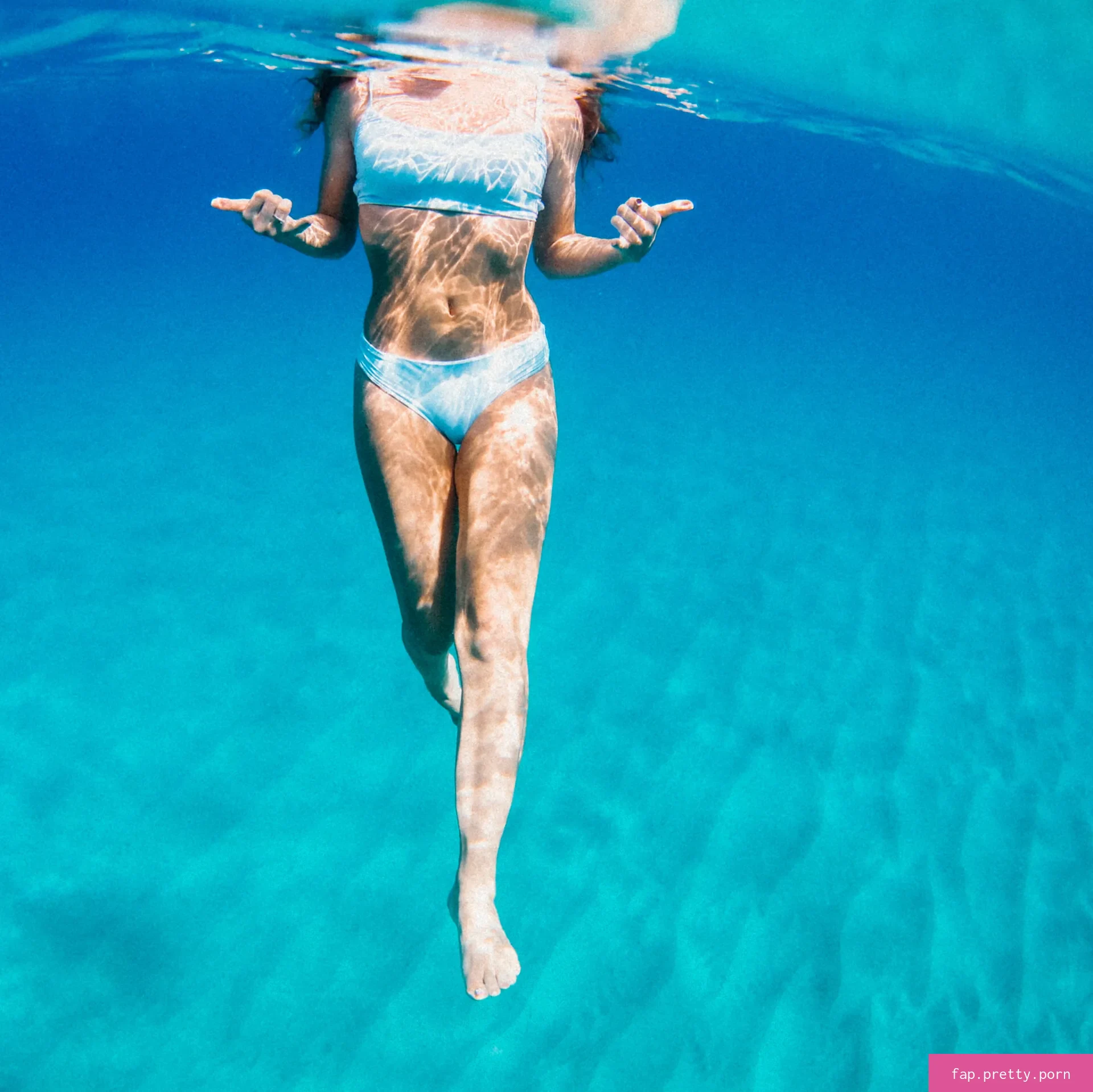 Gillian Barnes - Photo #55