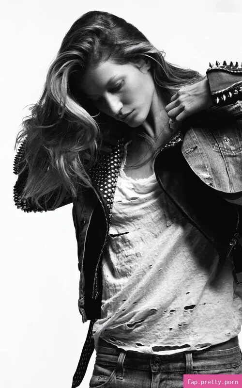 Gisele Bündchen - Photo #08
