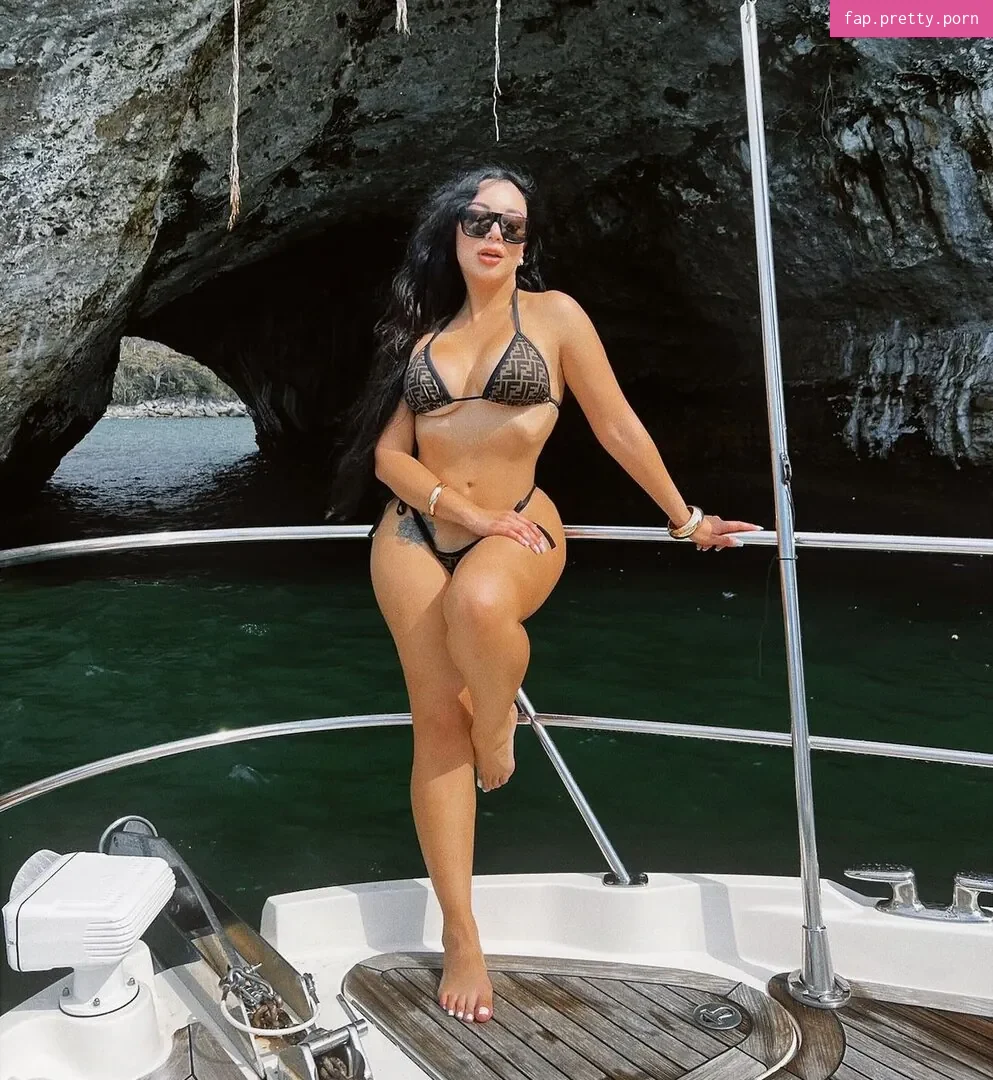 Gisselle Bravo - Photo #10
