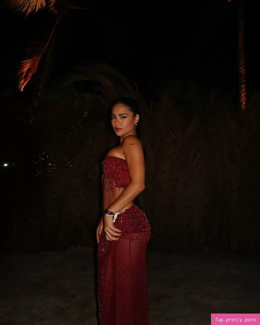 Giullia Buscacio - Photo #52