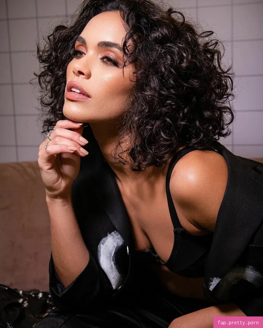 Giovana Cordeiro - Photo #46