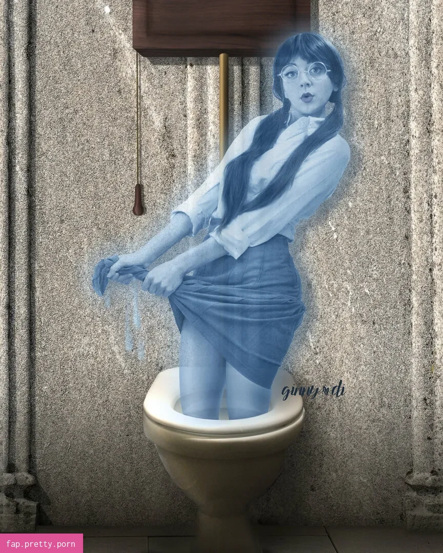 Ginny Di - Photo #24
