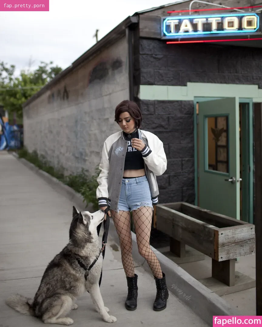 Ginny Di - Photo #46
