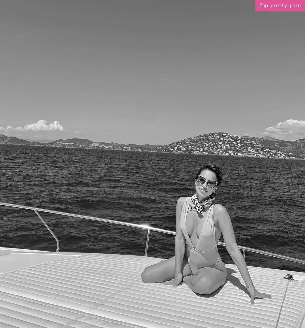 Gizem Emre - Photo #20