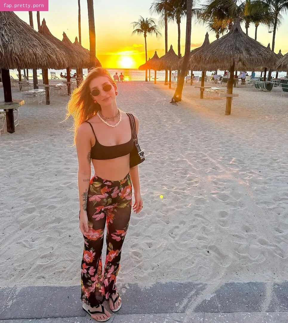 Gabie Fernandes - Photo #41