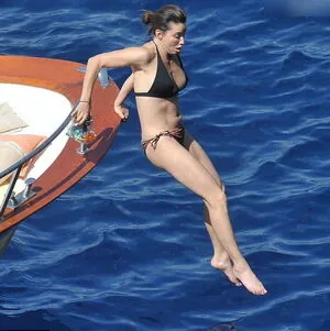 Gina Gershon
