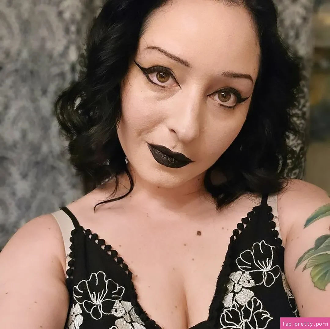 goth-goddess-thea - Photo #69