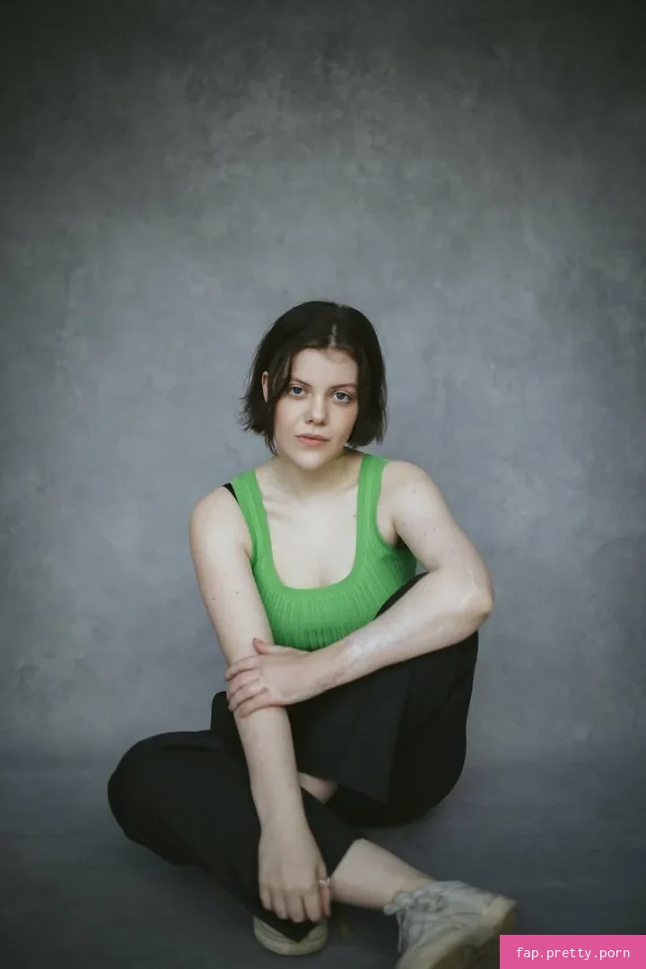 Georgie Henley - Photo #02