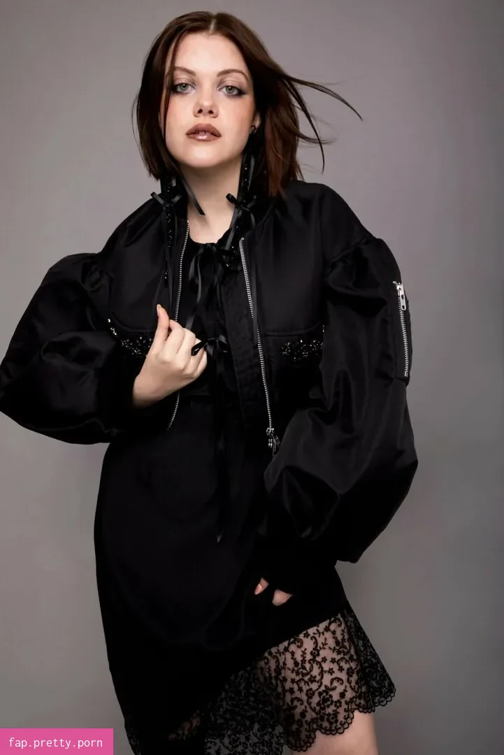 Georgie Henley - Photo #18