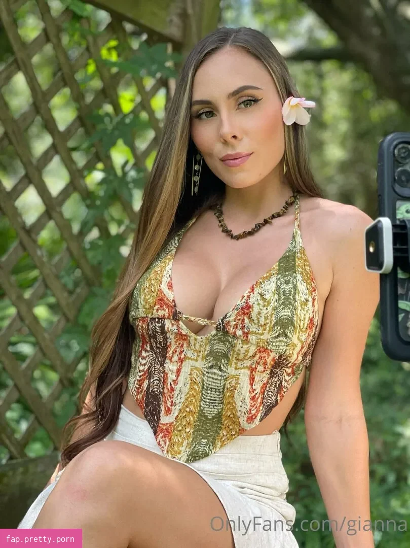 gianna - Photo #61