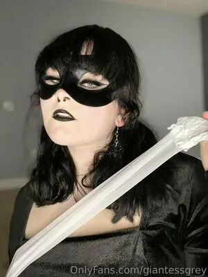 giantessgrey