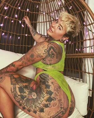 gillisbeennaughtyfree