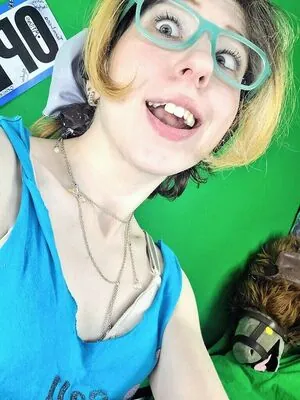 Girlbotdiv