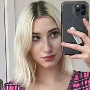 girlfriendstellaskye