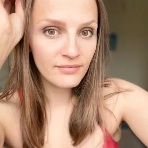 girlnextdoormiauk