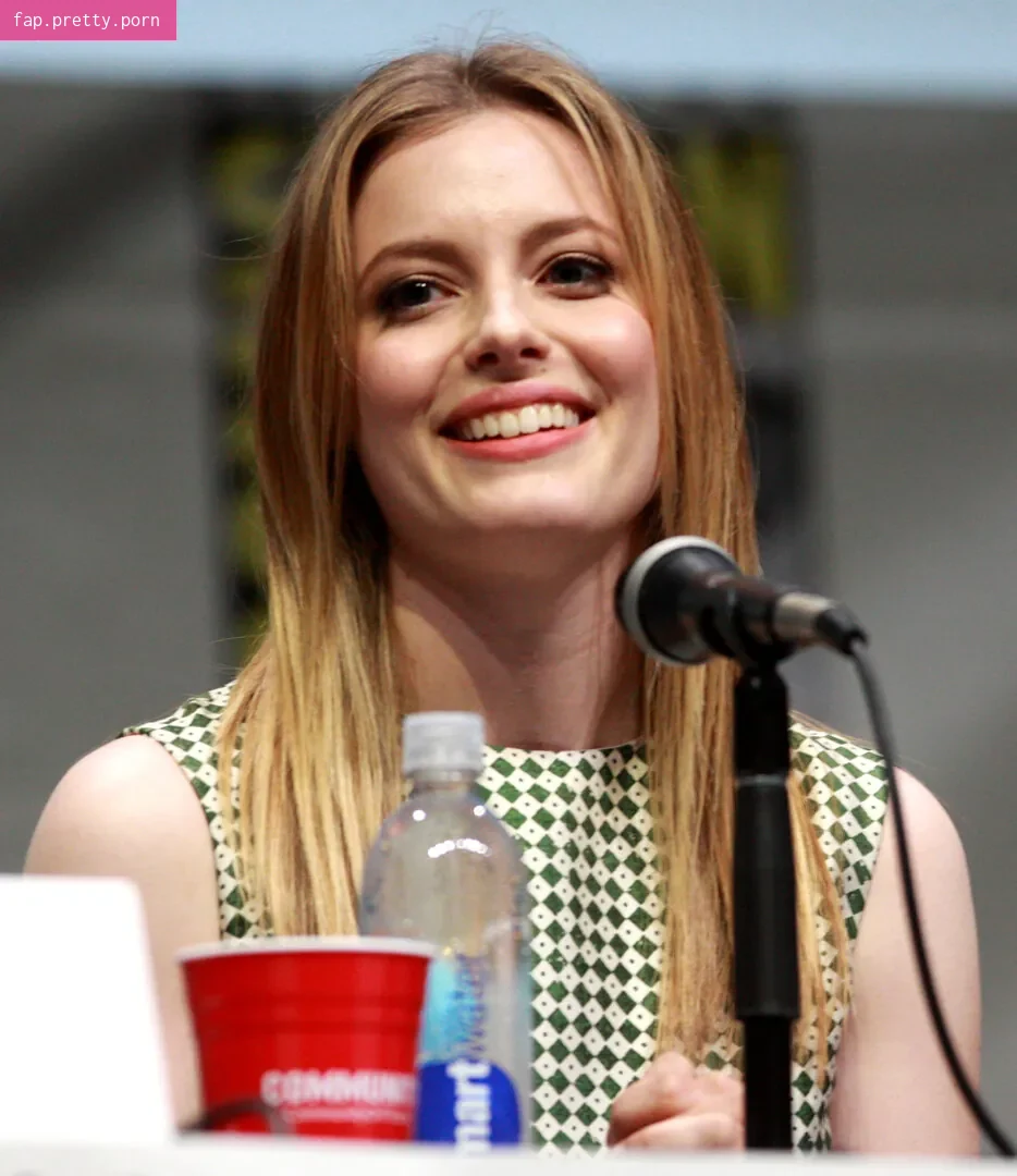 Gillian Jacobs - Photo #65