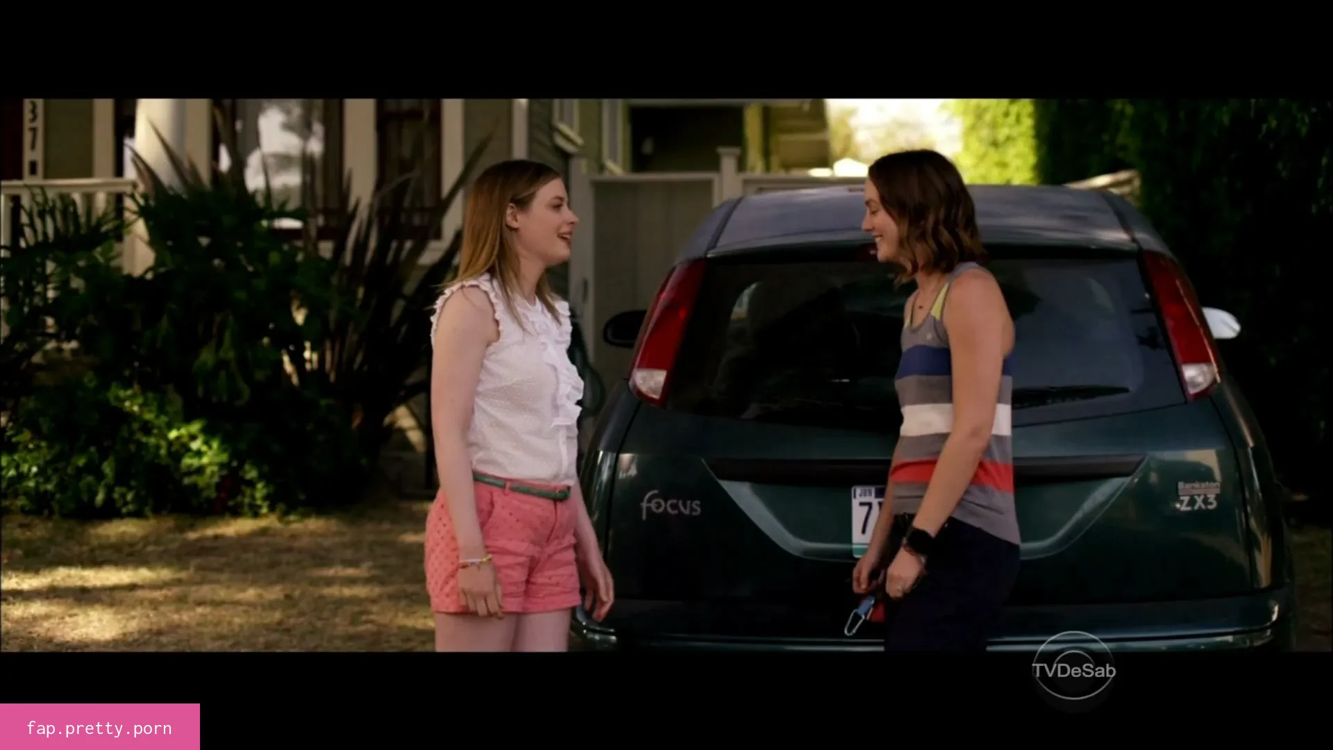 Gillian Jacobs - Photo #33