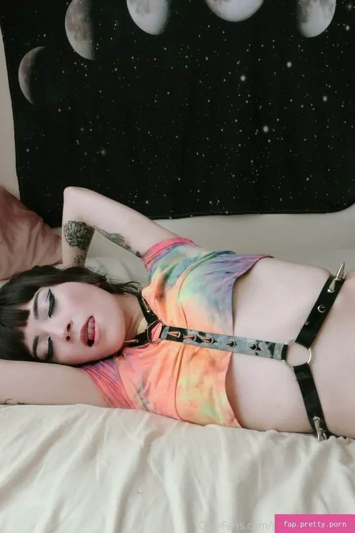 goth-kitteen.free - Photo #49