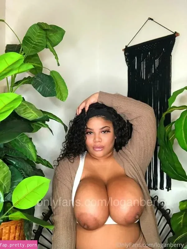 Gabrielle Logan - Photo #58