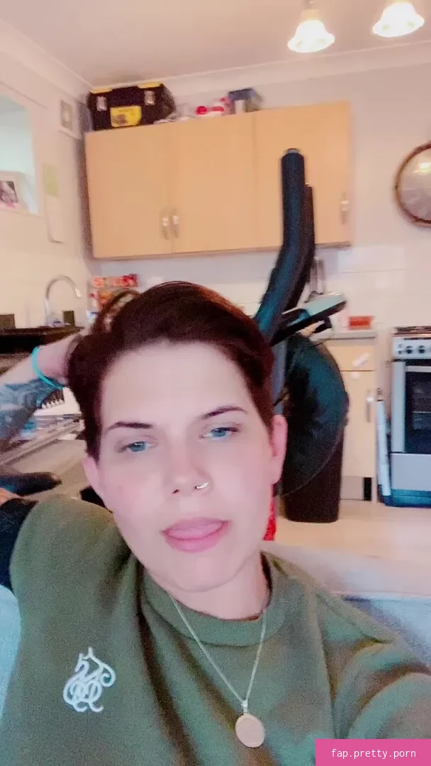 Georgina-lyn Healy - Photo #03