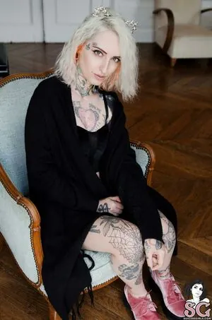 gladycesuicide