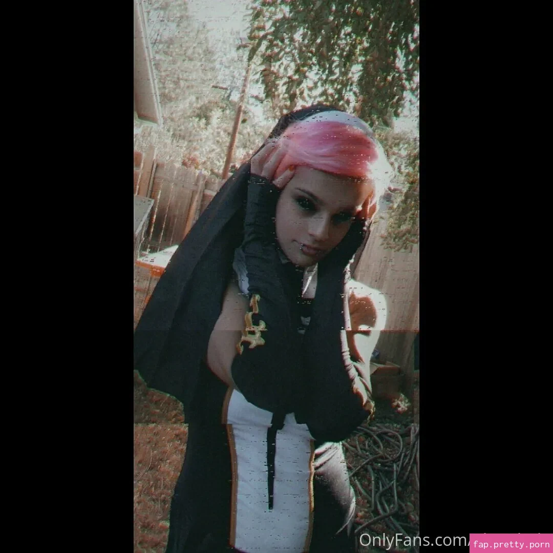 glowyhole - Photo #17