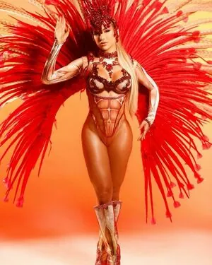 Gabi Martins