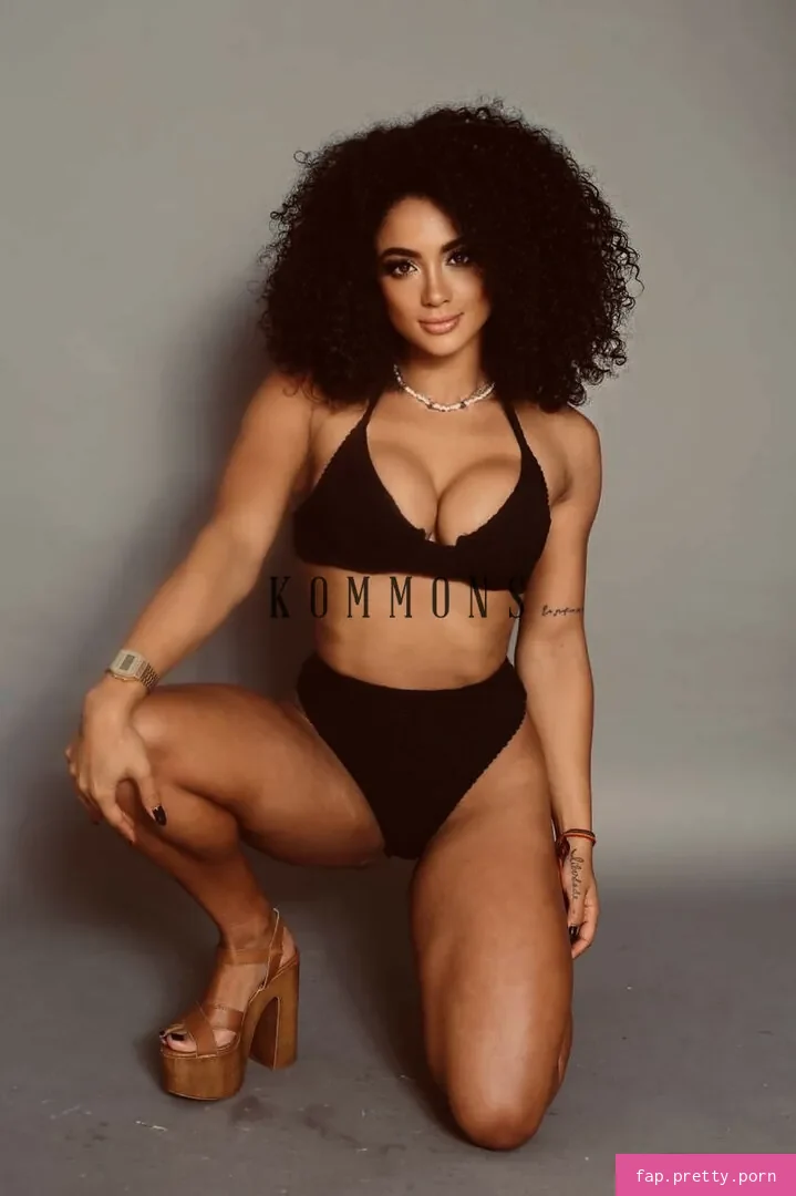 Gabi Melo - Photo #08