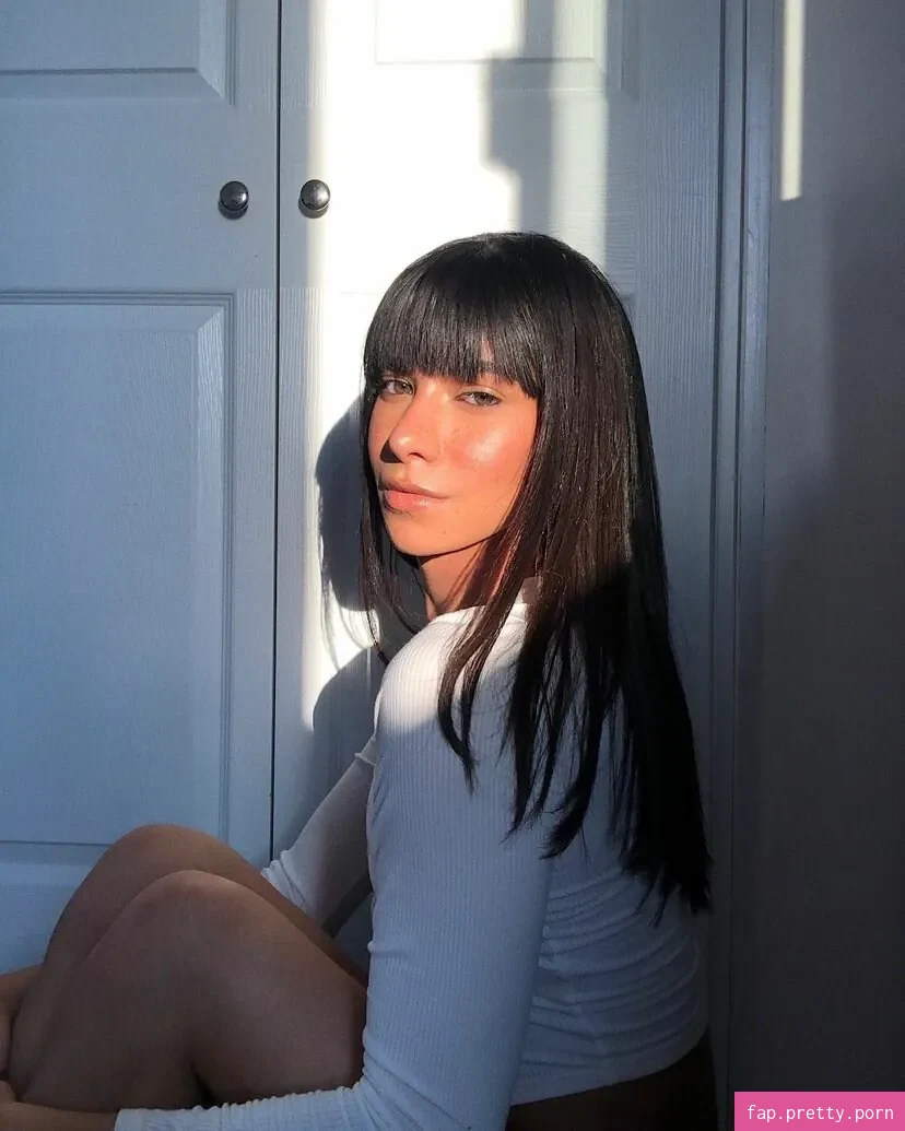 Gabrielle M - Photo #15