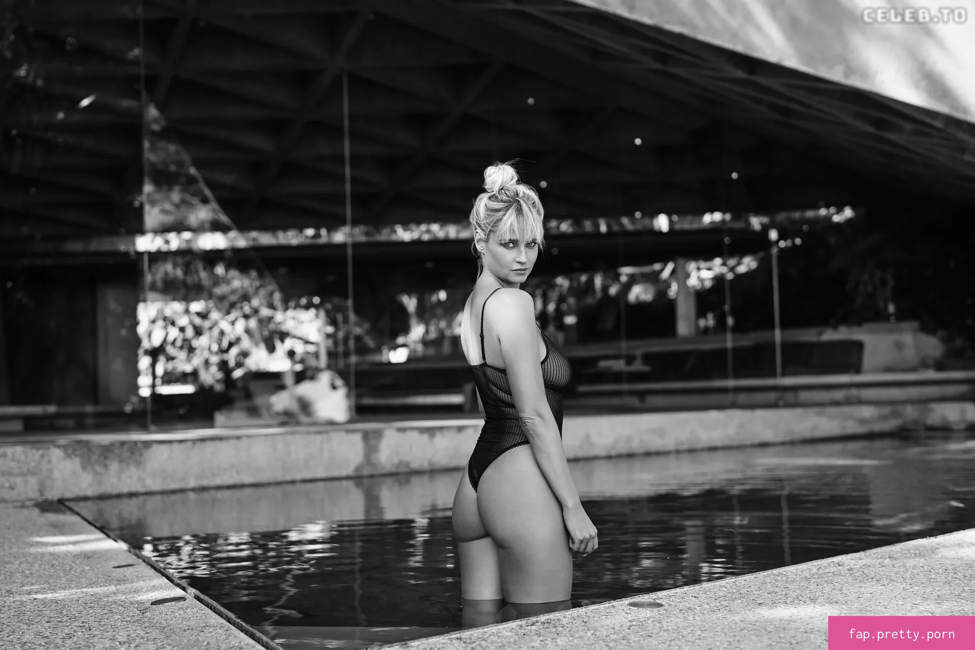 Genevieve Morton - Photo #59