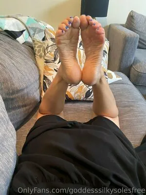 goddesssilkysolesfree