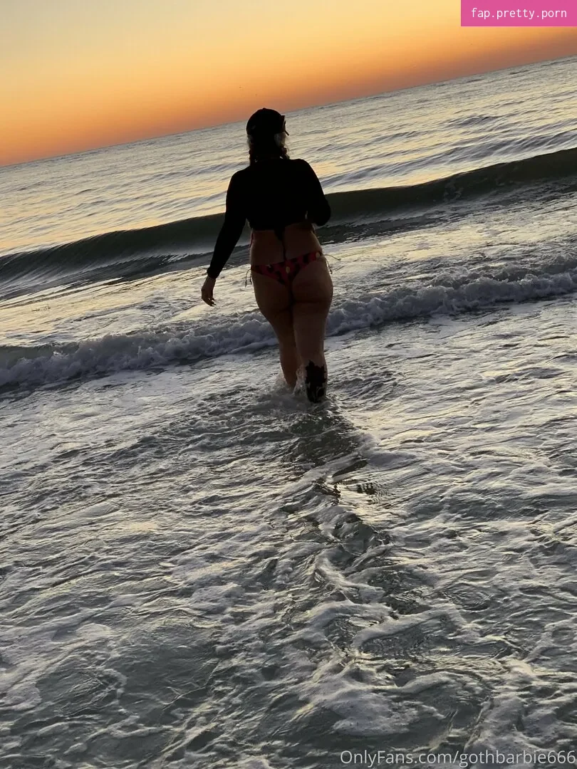 gothbarbie666 - Photo #01