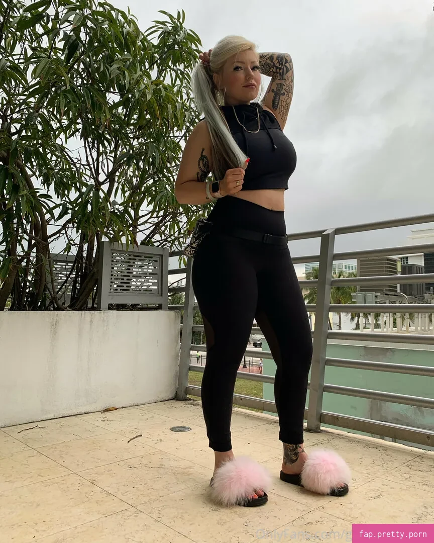 gothbarbie666 - Photo #02