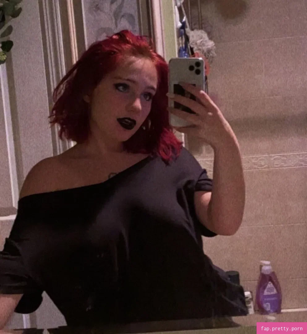 Gothicbratgf - Photo #32