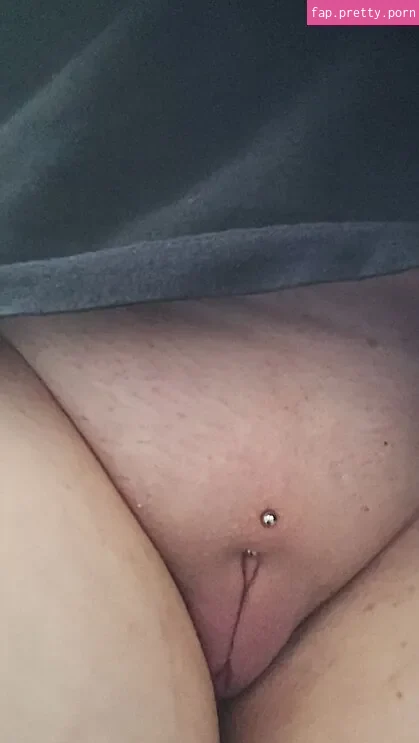 Gothicc Peach - Photo #23