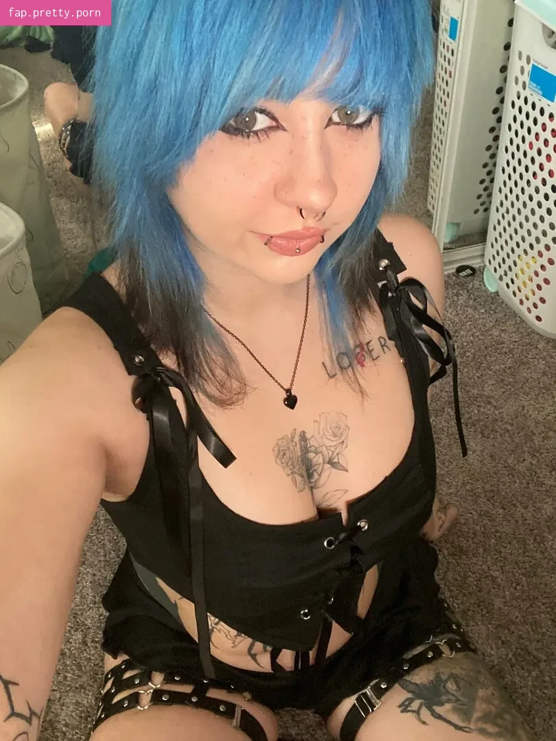 Gremlinbxtch - Photo #38