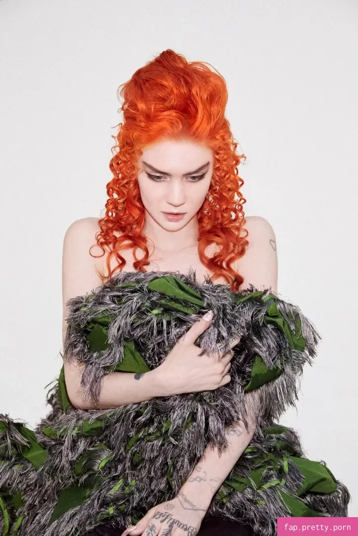 Grimes - Photo #96