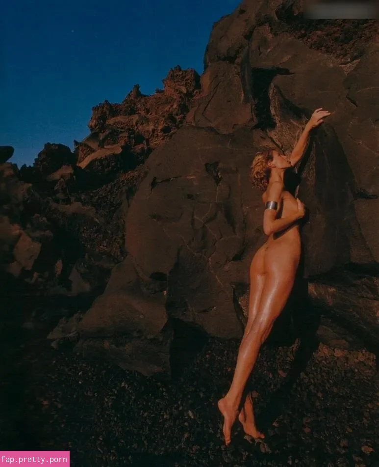 Giulia Siegel - Photo #35