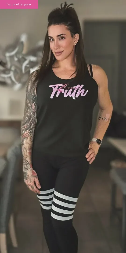 Gabbi Tuft - Photo #34