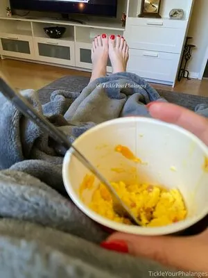 goddess_tickle