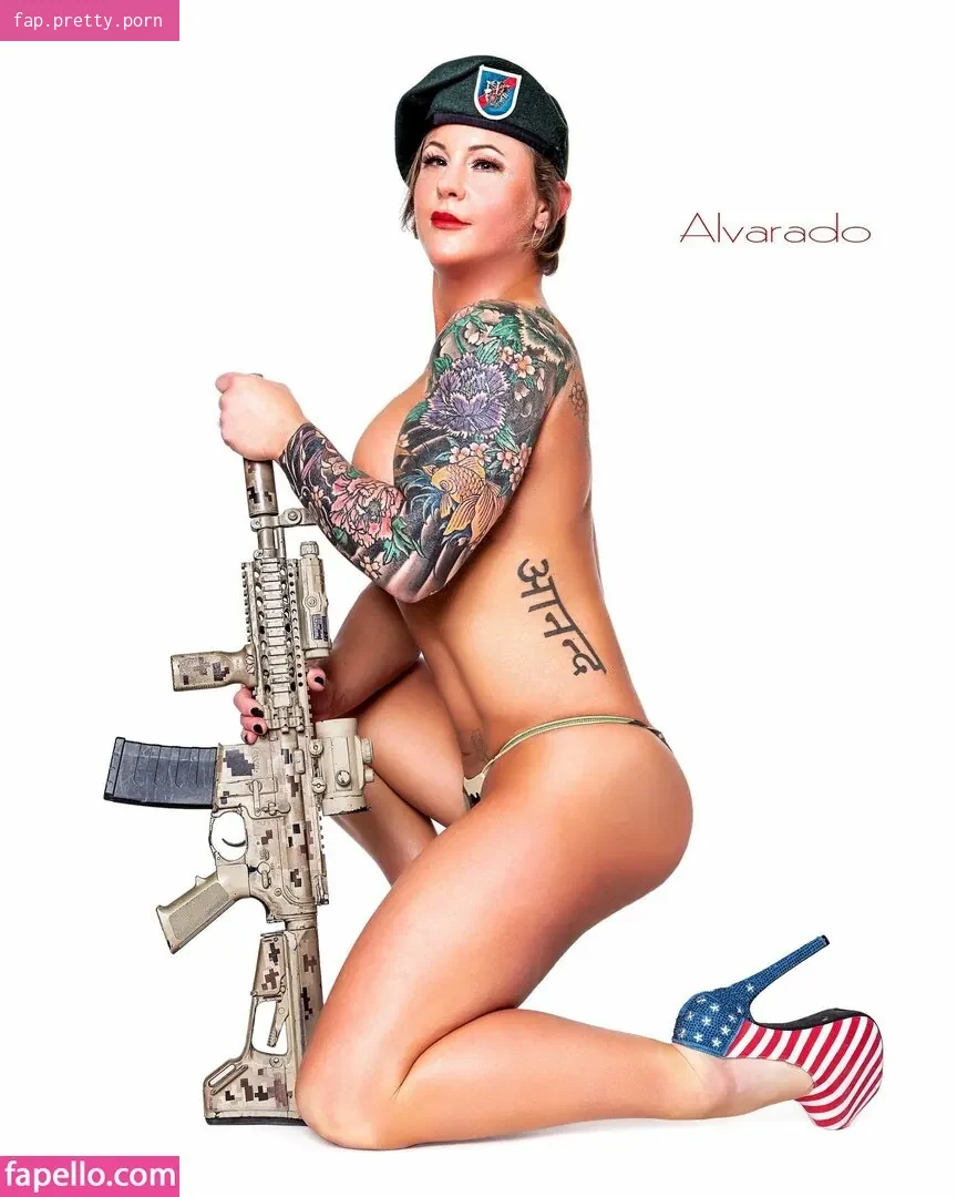 Girls With Guns - Photo #82