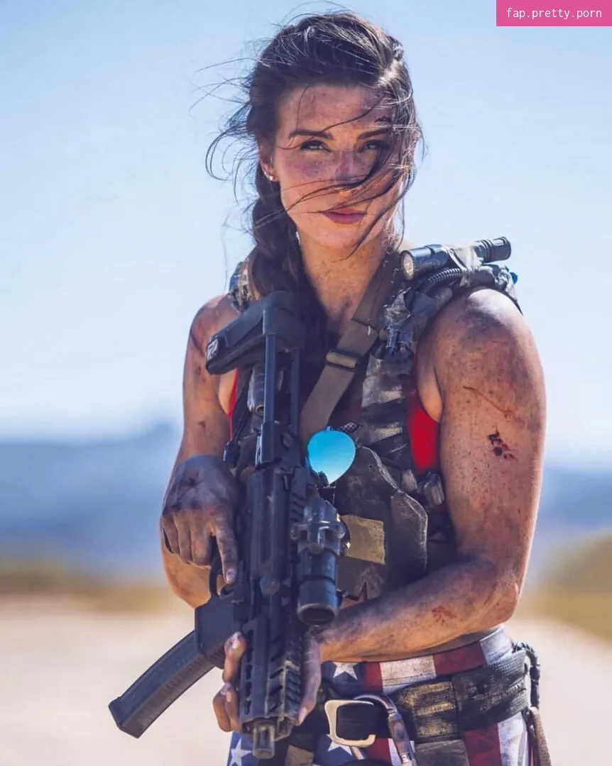 Girls With Guns - Photo #29