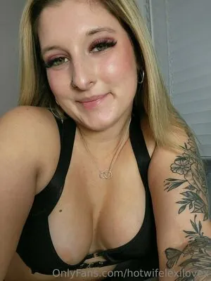 hotwifelexilovex