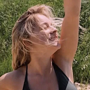 haleylarsonnn