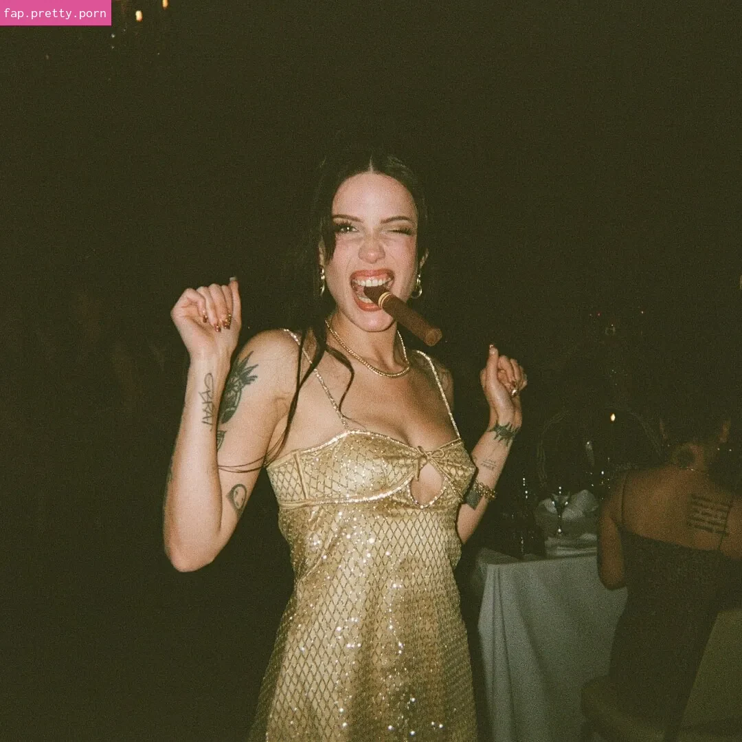 Halsey - Photo #02