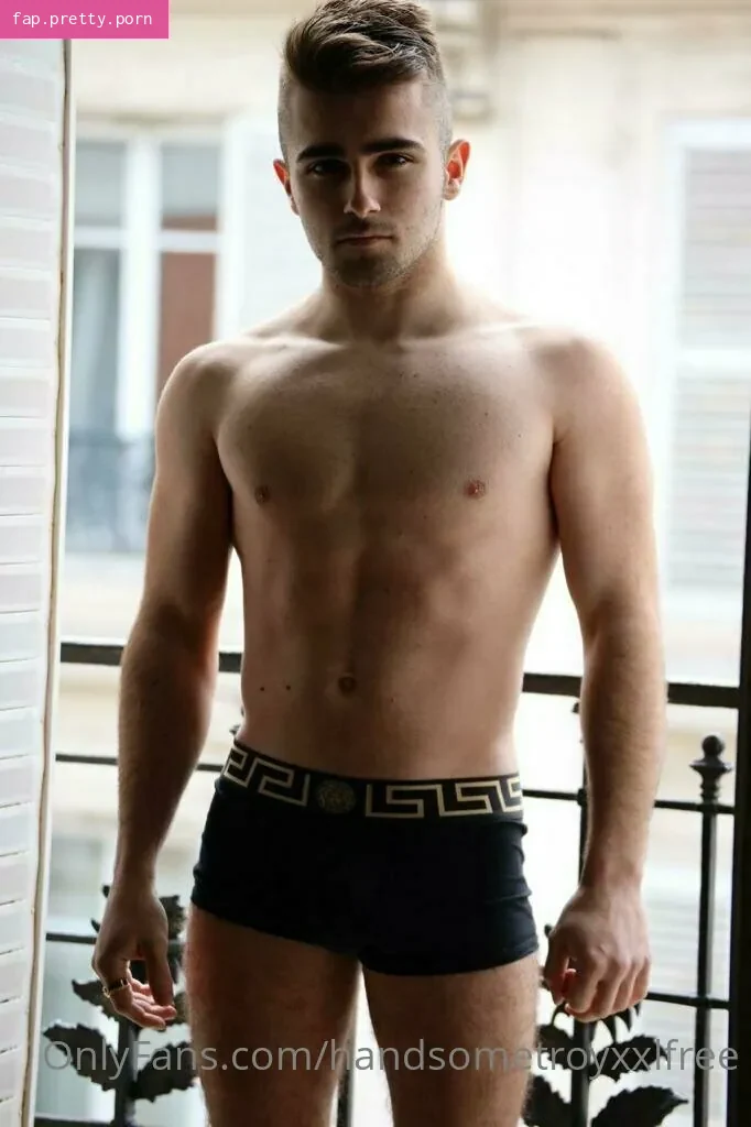 handsometroyxxlfree - Photo #53