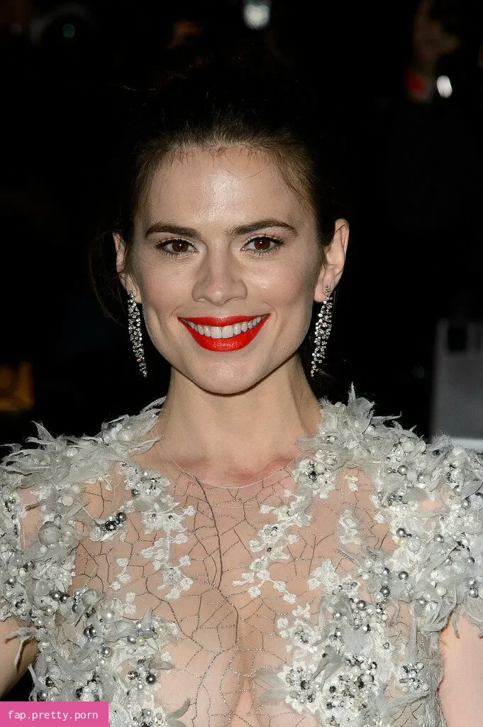 Hayley Atwell - Photo #09